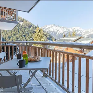 https://valfrejus-un-coin-dair-frais-a-la-montagne-4-6-pers.hotels-rhonealpes.com